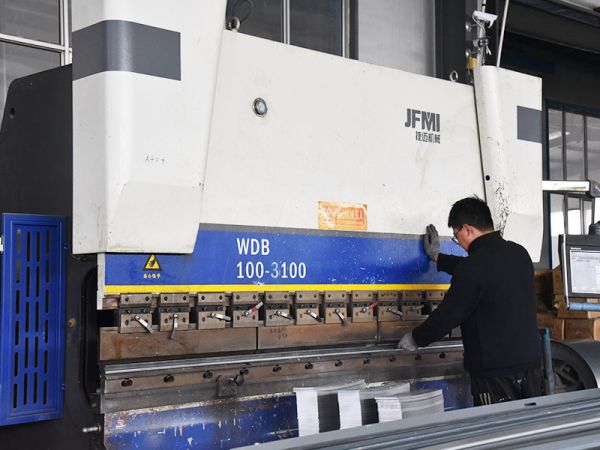 生產(chǎn)設(shè)備