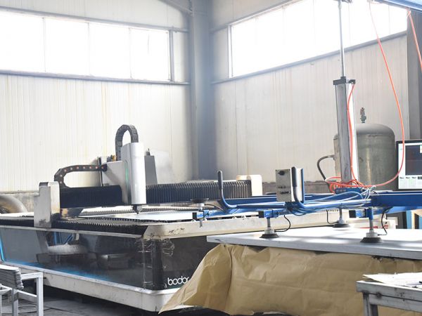 生產(chǎn)設(shè)備